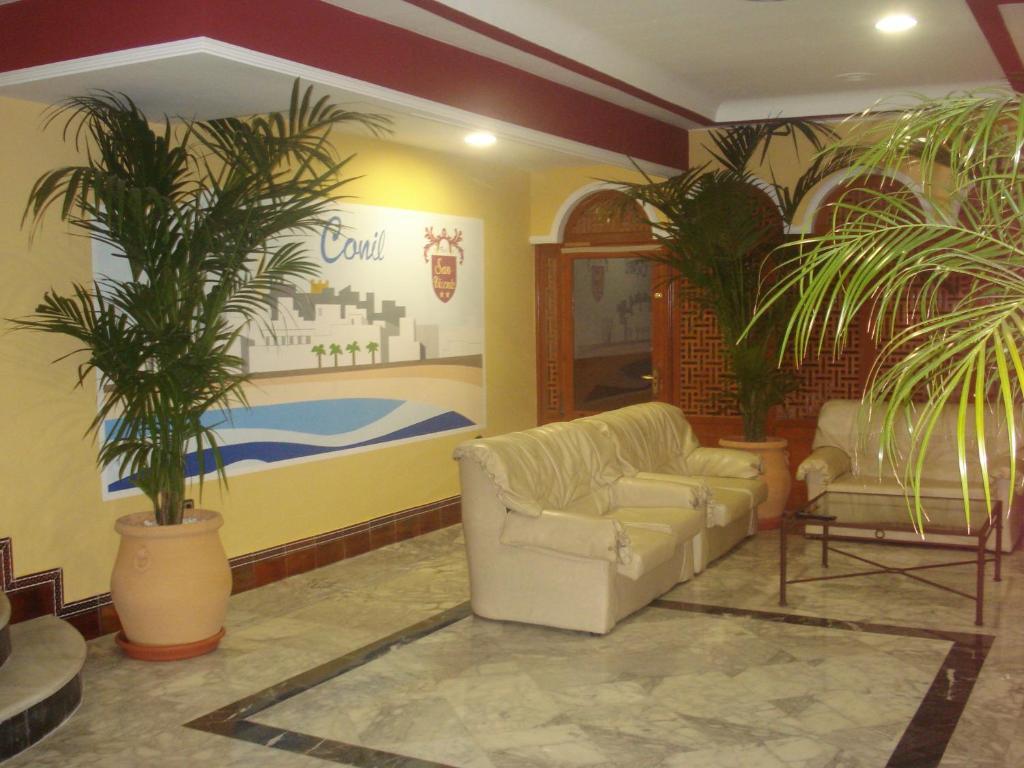 Hotel San Vicente - Centro Playa コニル・デ・ラ・フロンテラ エクステリア 写真