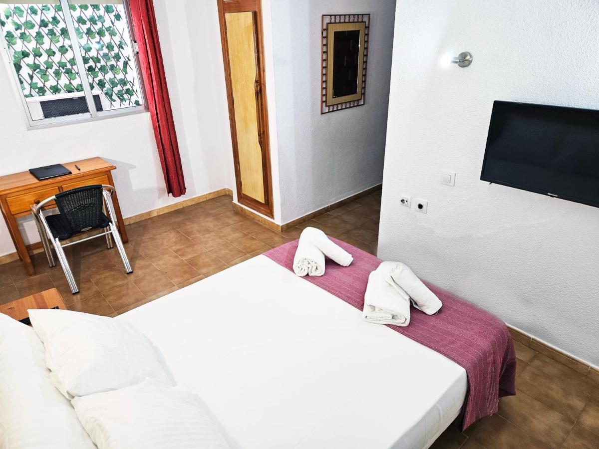 Hotel San Vicente - Centro Playa コニル・デ・ラ・フロンテラ エクステリア 写真