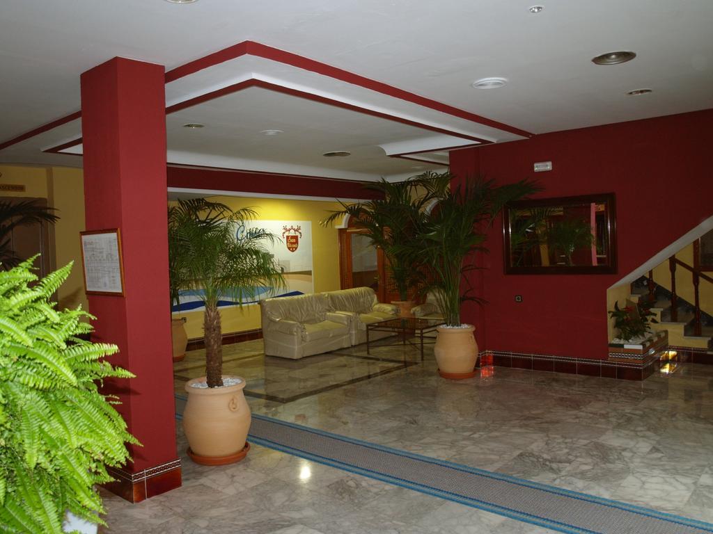 Hotel San Vicente - Centro Playa コニル・デ・ラ・フロンテラ エクステリア 写真